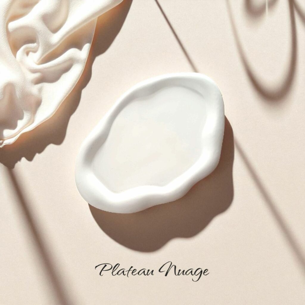 Plateau Nuage en Plâtre - Elégance et Naturel