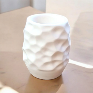 Vase Sculptural - Elégance et Minimalisme