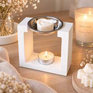 Brûle-parfum artisanal blanc ARTIS-ÂME avec fondant parfumé en forme de cœur