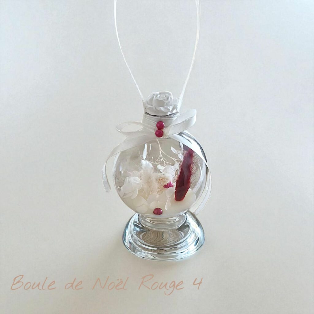 Boule Rouge de Noël 4 - Elégance Florale
