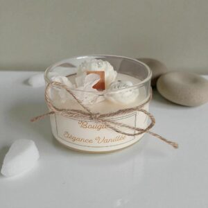 Bougie “Élégance Vanillée” – Roses en cire & mèche en bois, parfum de Grasse