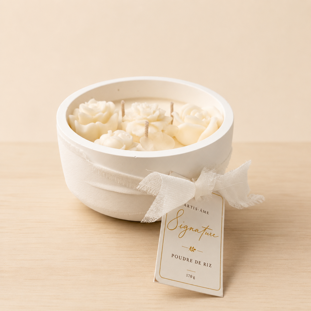 Bougie Signature artisanale en cire végétale parfum Poudre de riz dans un écrin en plâtre – ARTIS-ÂME